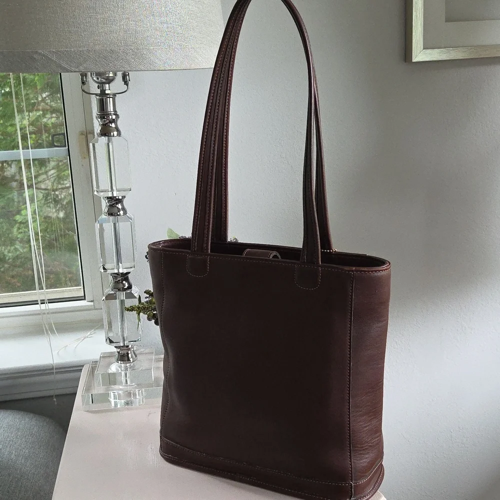 Vintage COACH Mahogany Bleeker Leather Tote Bag - Picture 7 of 14